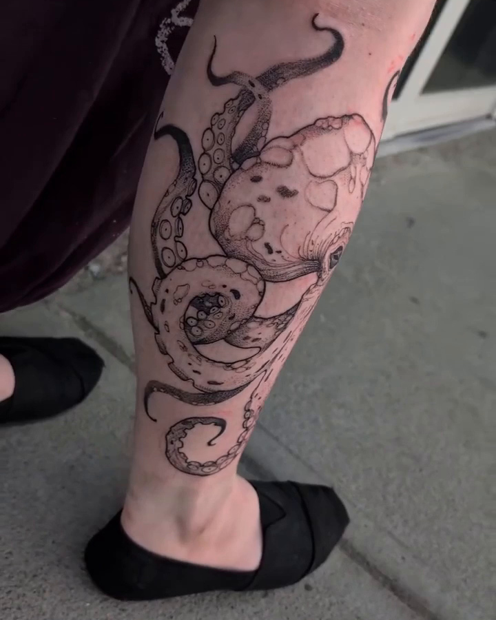 Free Hand Octopus — Jess Adlaide